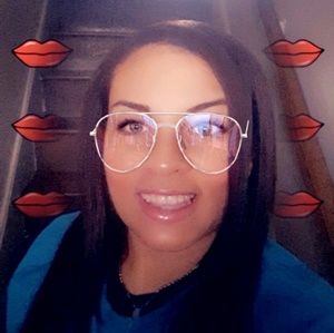 Meet your Posher, Jessenia